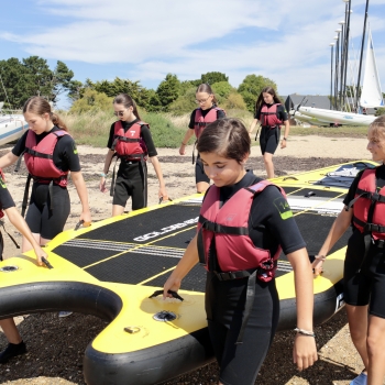 Adhérez à l’esprit de solidarité !